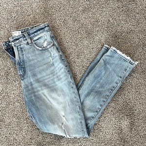 ABERCROMBIE CURVE LOVE JEANS - Never worn - Size 27/4 LONG